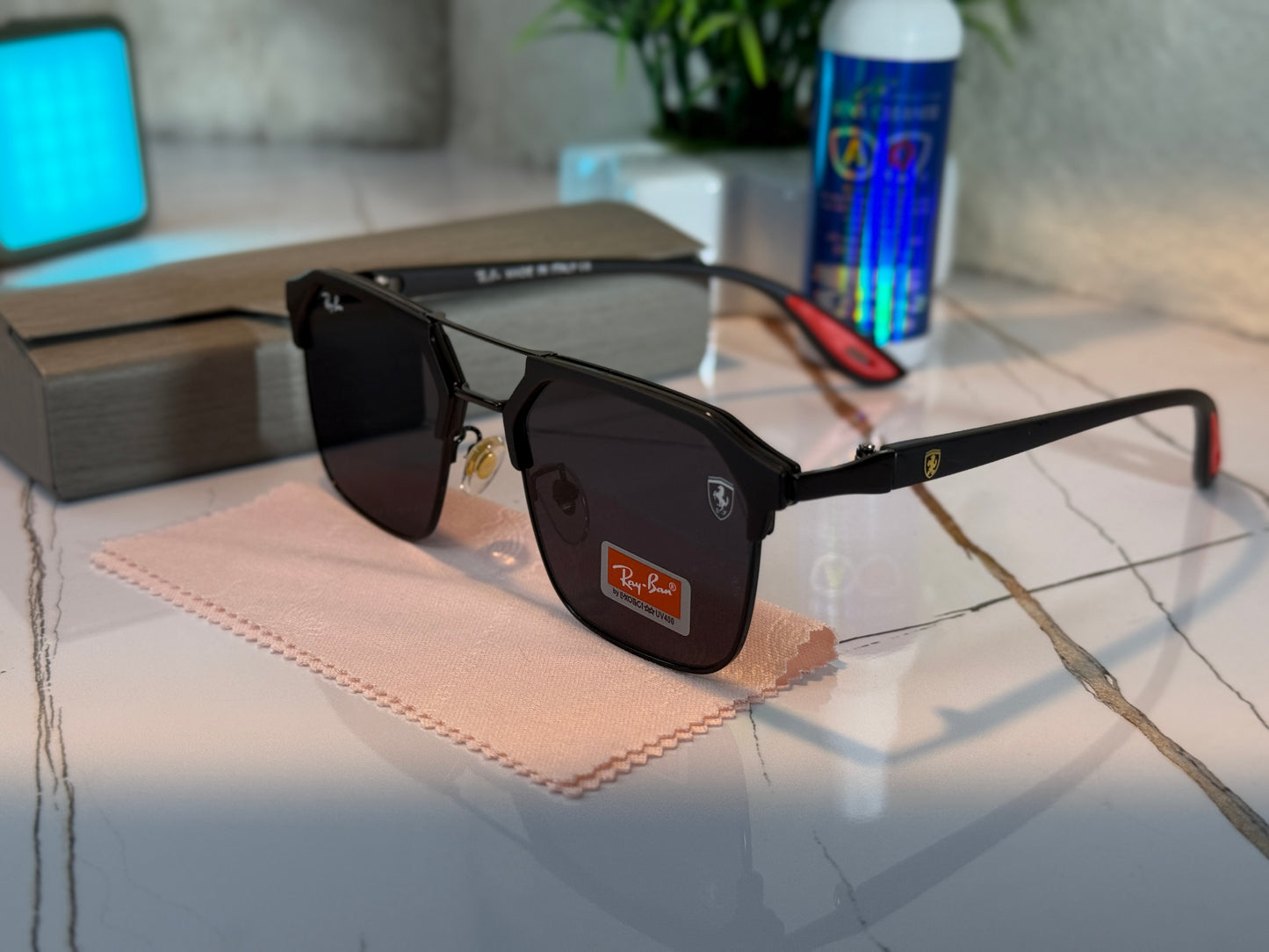 🏎️✨ Luxury Meets Performance – Ferrari × Ray-Ban Limited Edition 😎