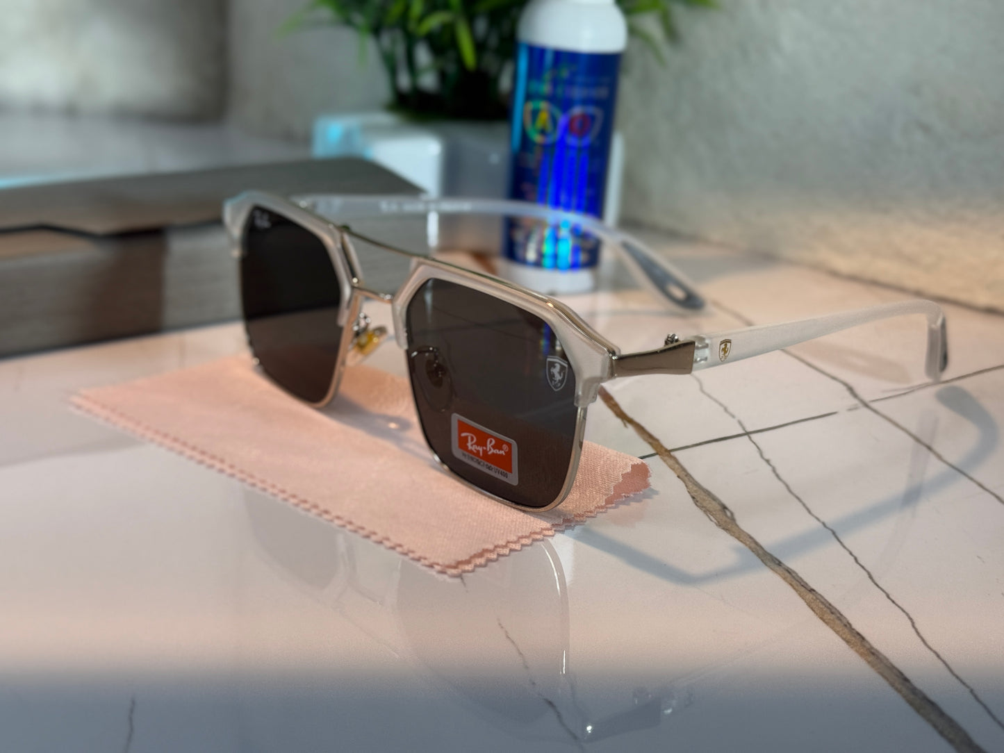 🏎️✨ Luxury Meets Performance – Ferrari × Ray-Ban Limited Edition 😎